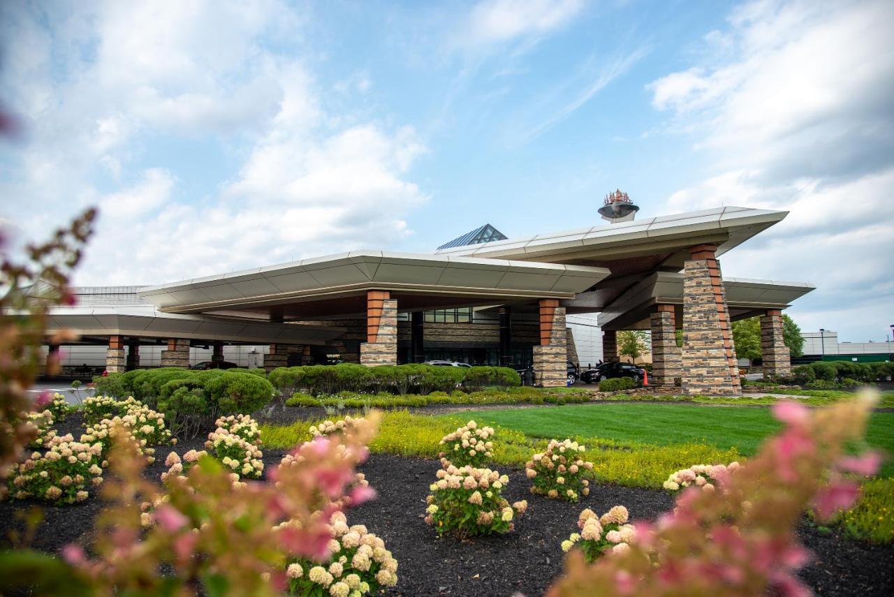 Mohegan Pennsylvania - Adults Only Wilkes-Barre Dış mekan fotoğraf